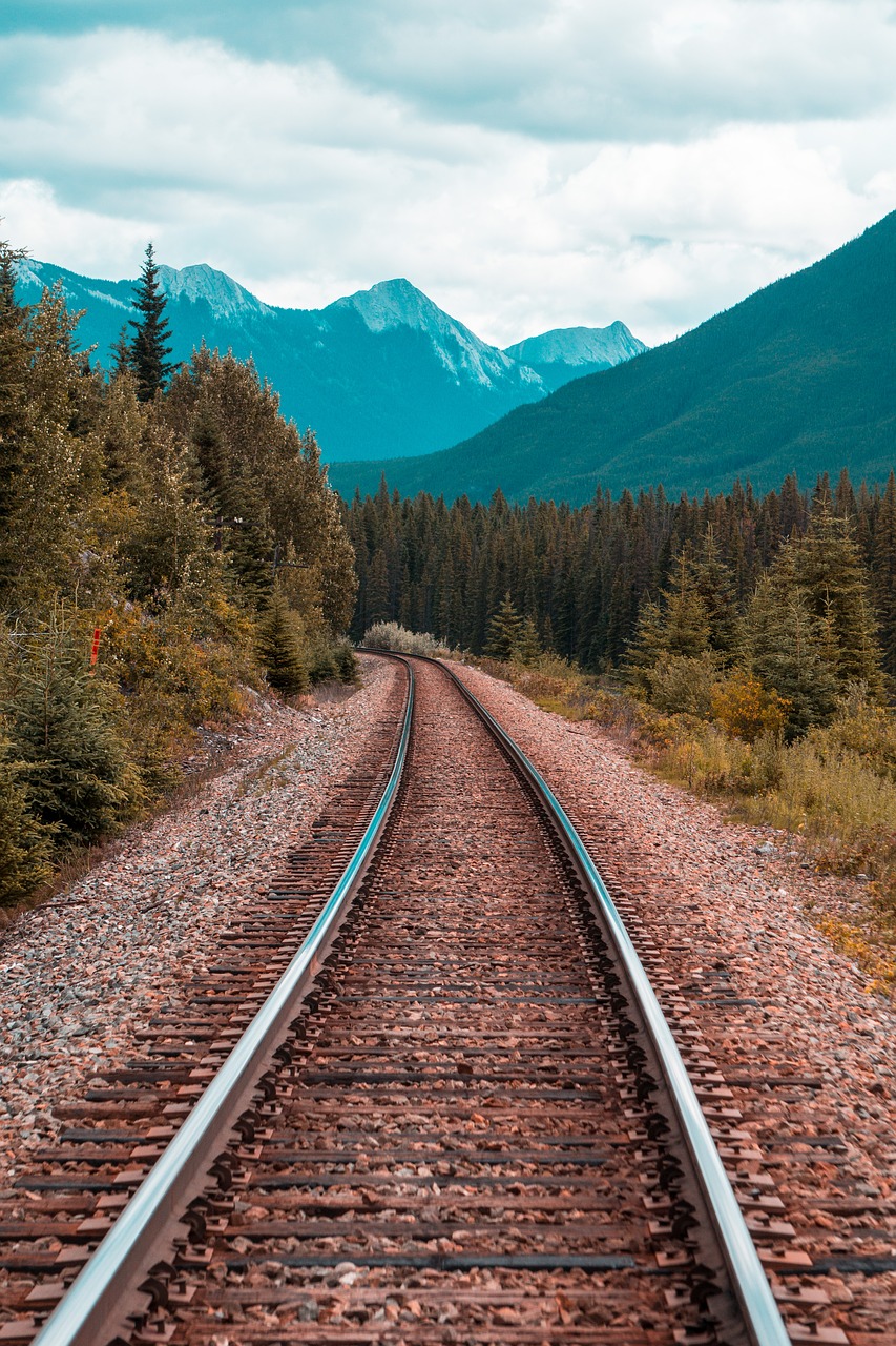 mountain outdoors perspective free photo