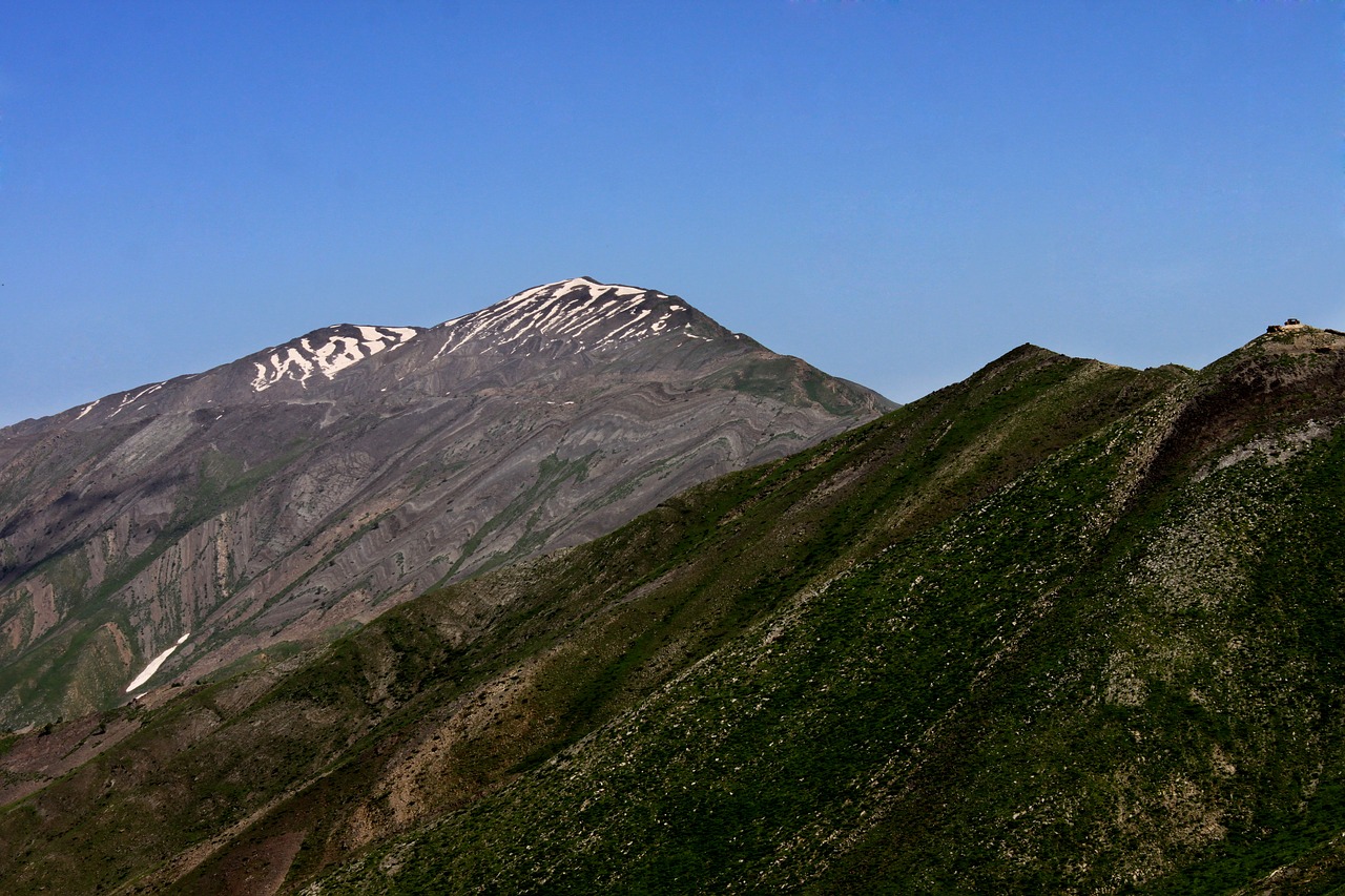 mountain nature spring free photo