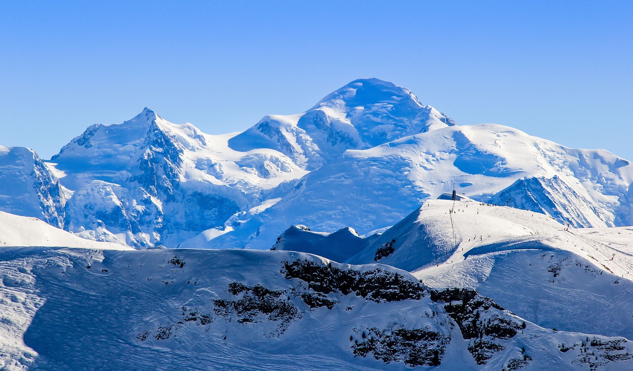 mountain snow cloud free photo