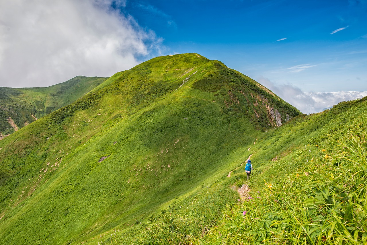 mountain trekking hakusan free photo