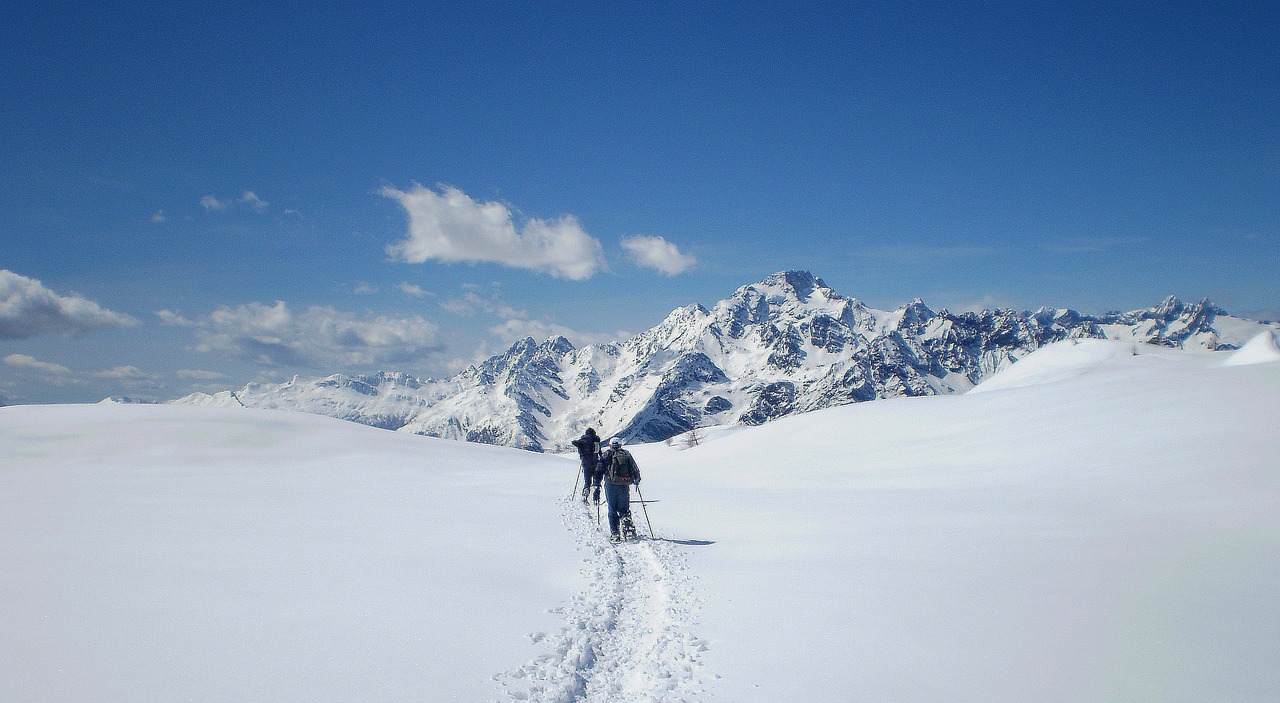 mountain snow walk free photo