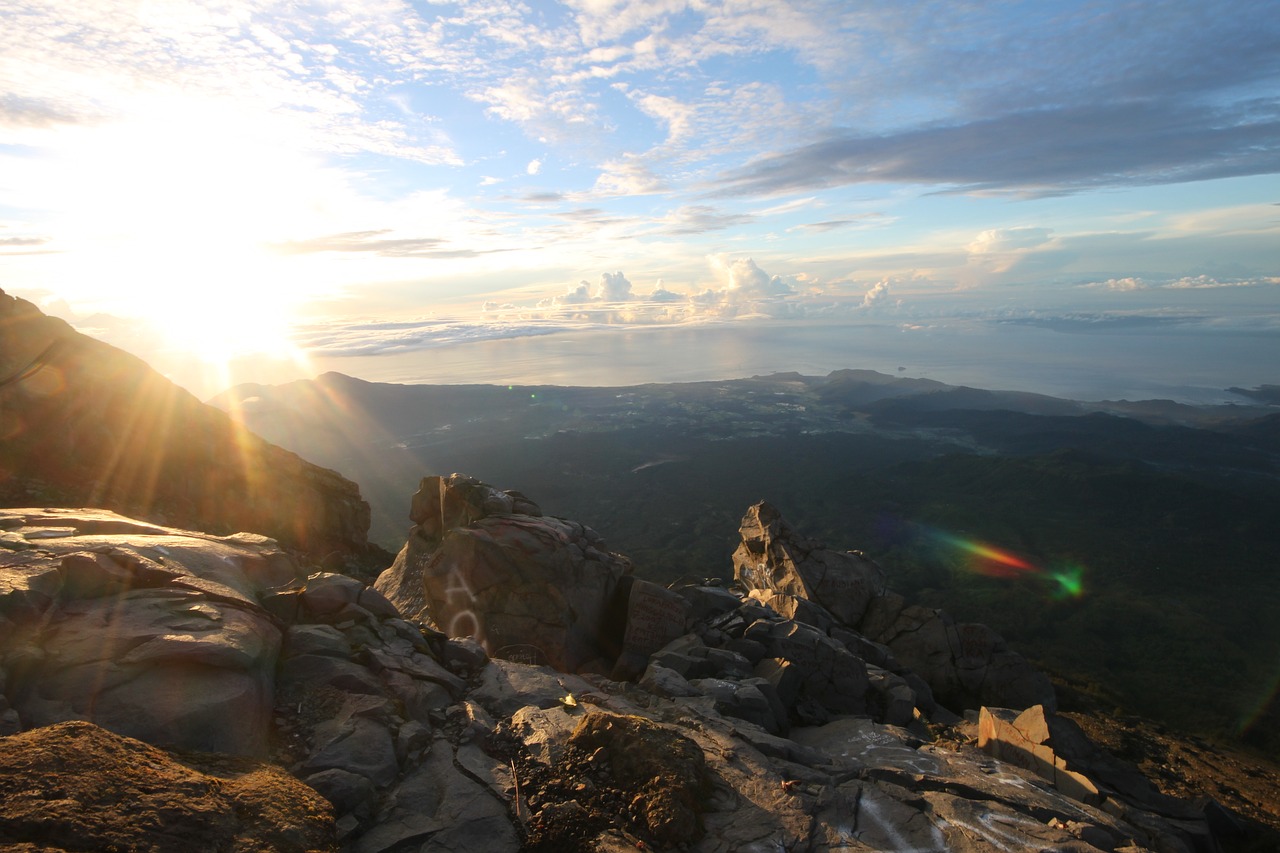 mountain sun sky free photo