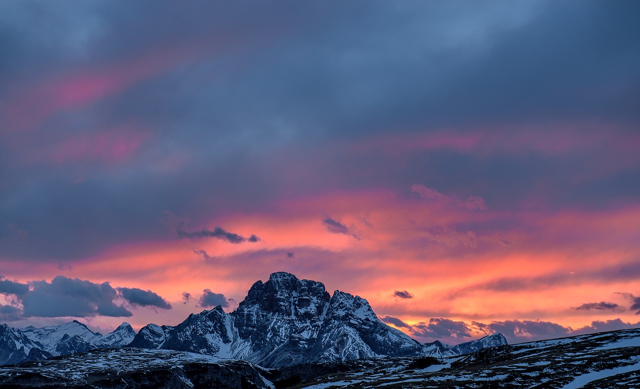 mountain highland cloud free photo