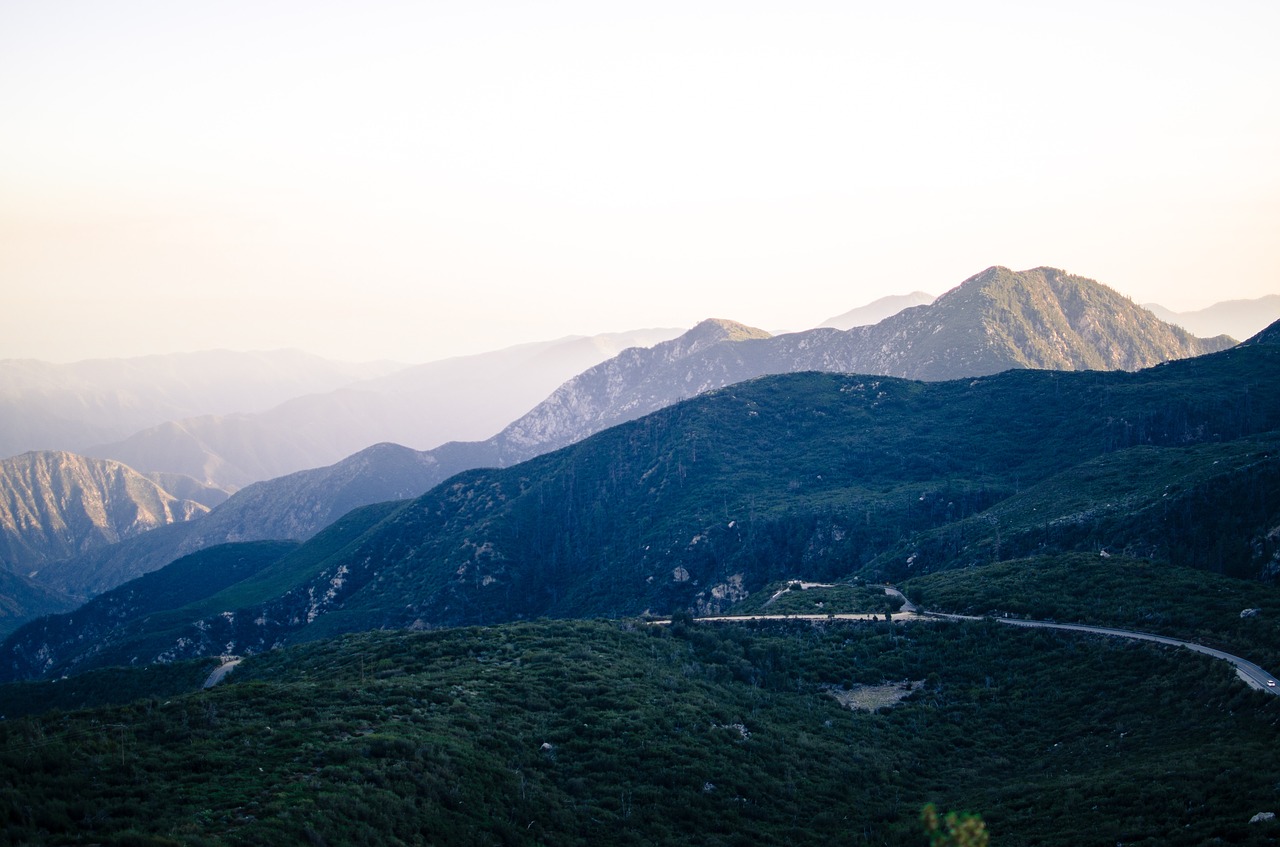 mountain highland cloud free photo