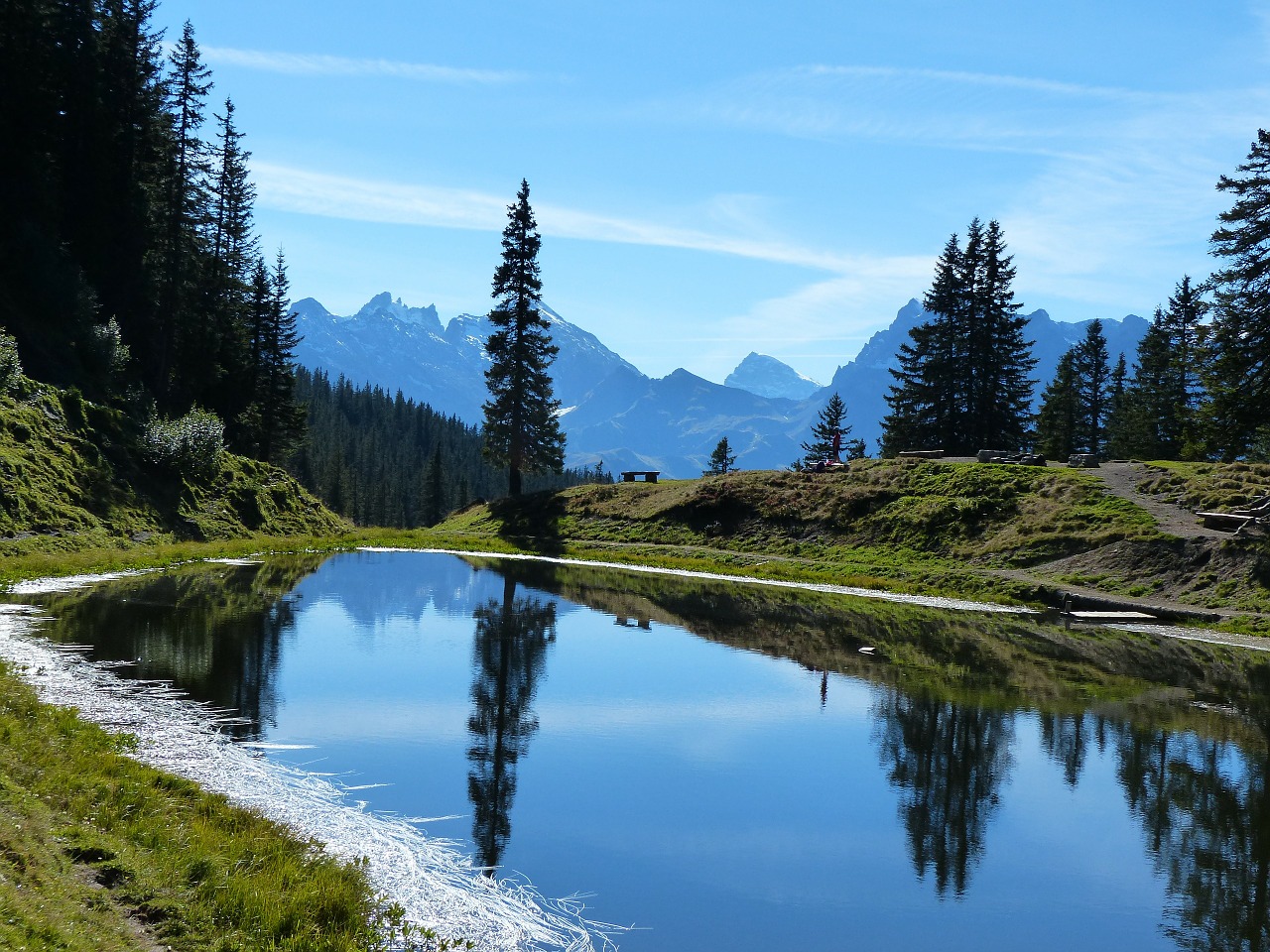 mountain bergsee lake free photo