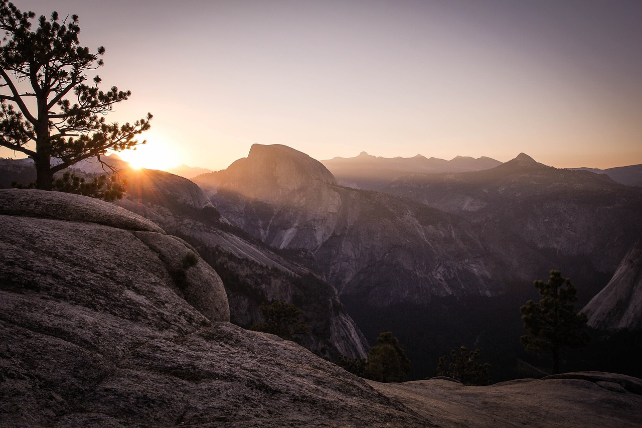 mountain highland cloud free photo