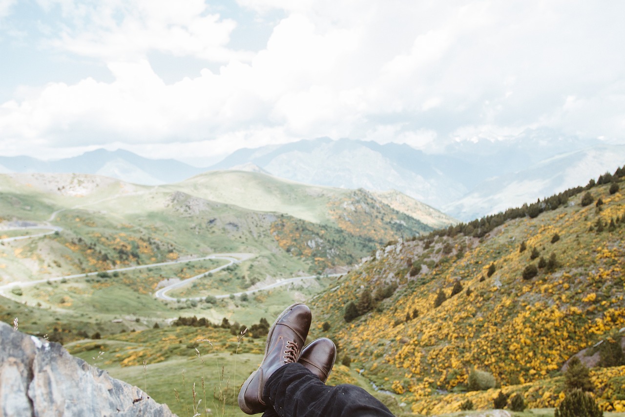 mountain highland cloud free photo