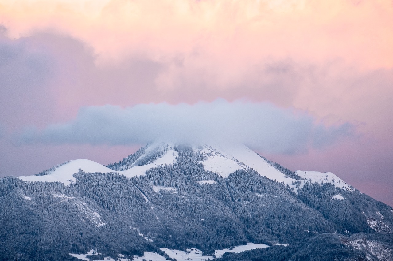 mountain highland cloud free photo