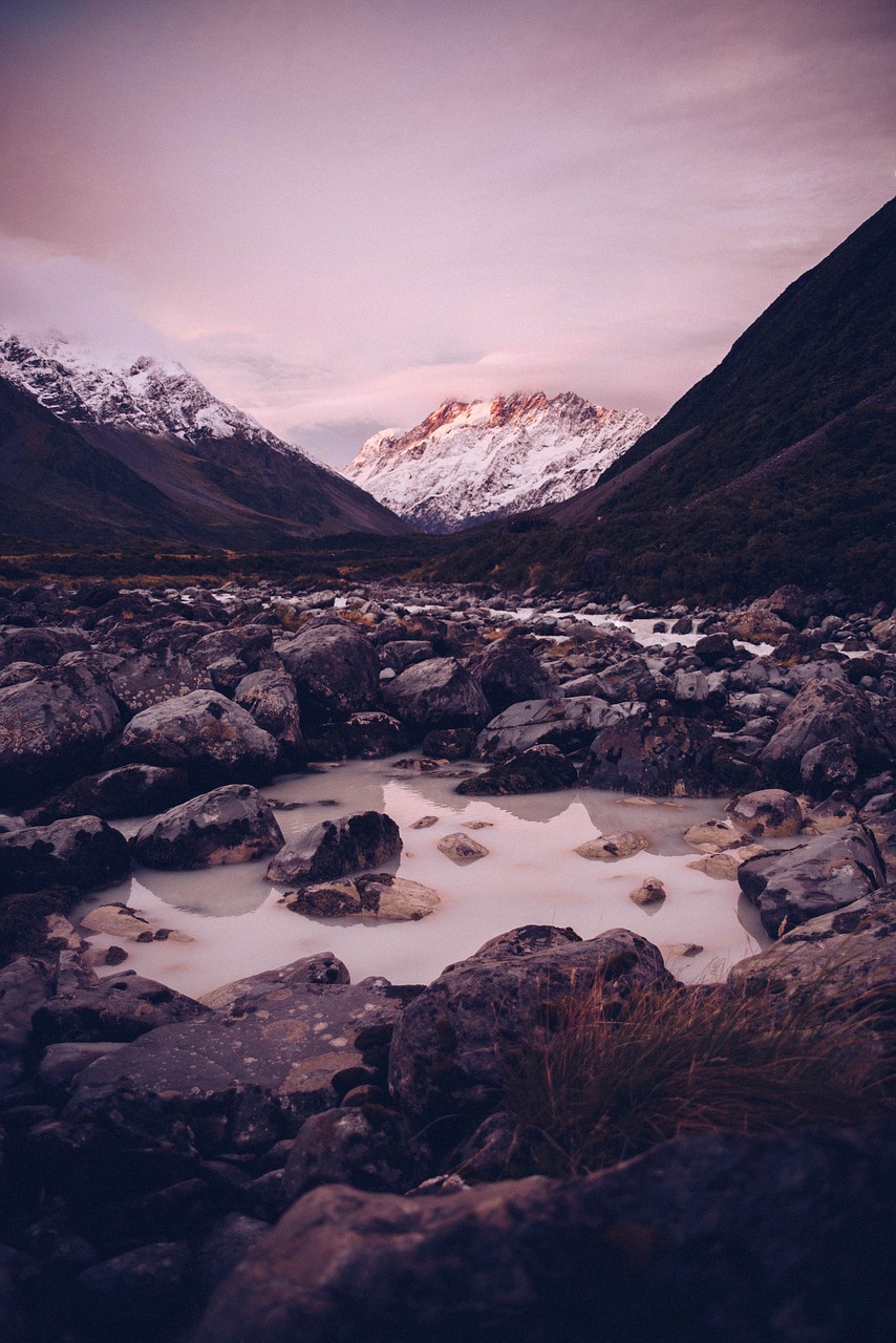 mountain highland cloud free photo