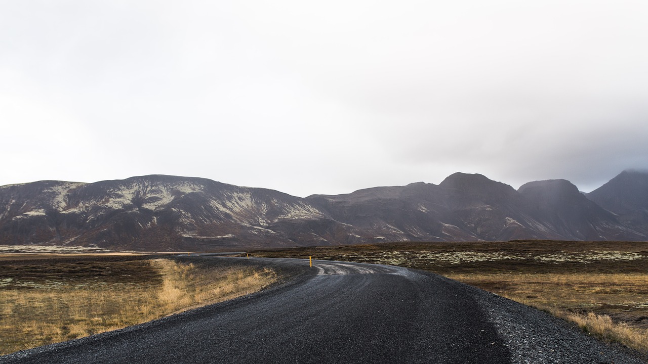 mountain highland cloud free photo