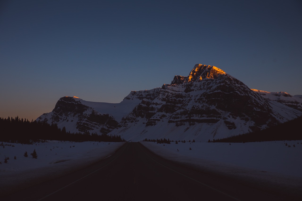 mountain highland cloud free photo