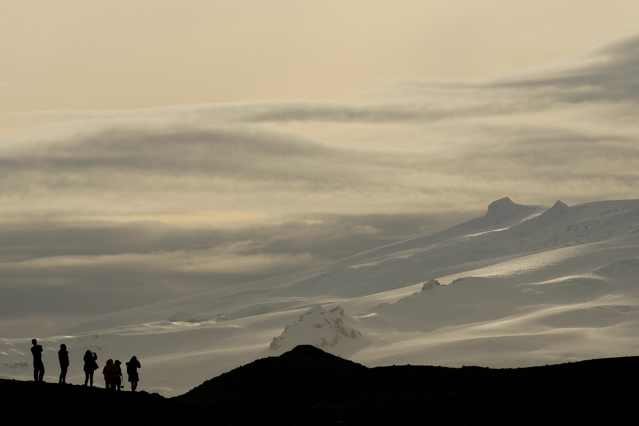 mountain highland cloud free photo