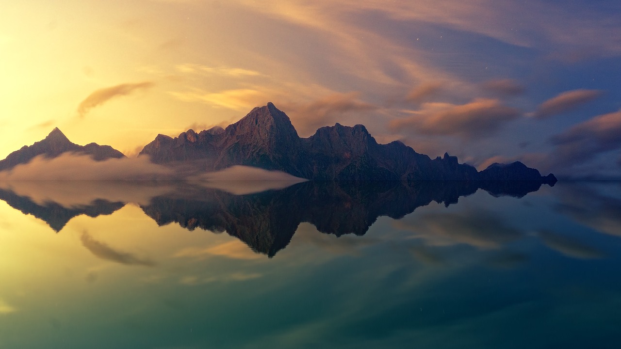 mountain highlands cloud free photo