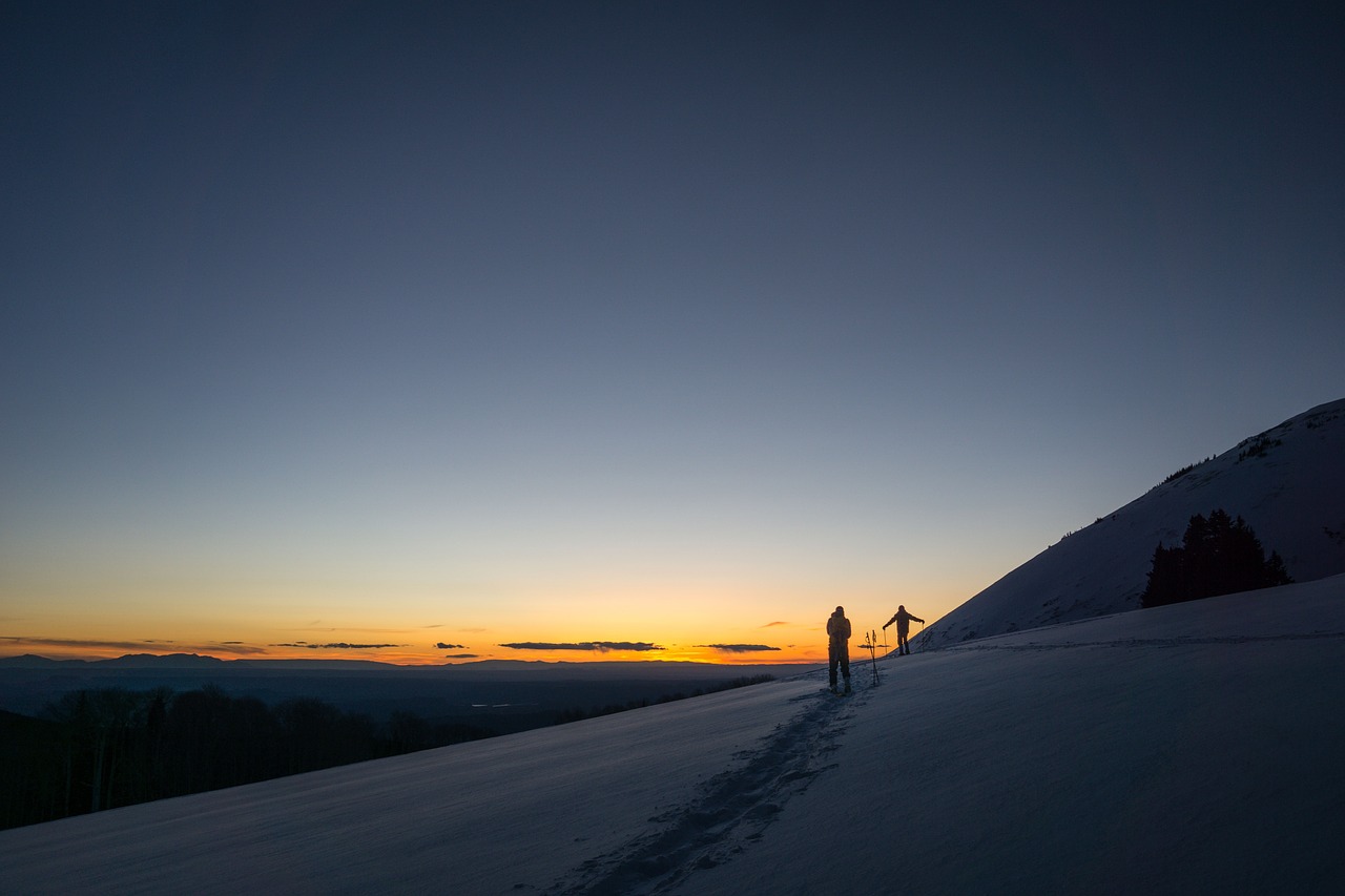 mountain highland cloud free photo