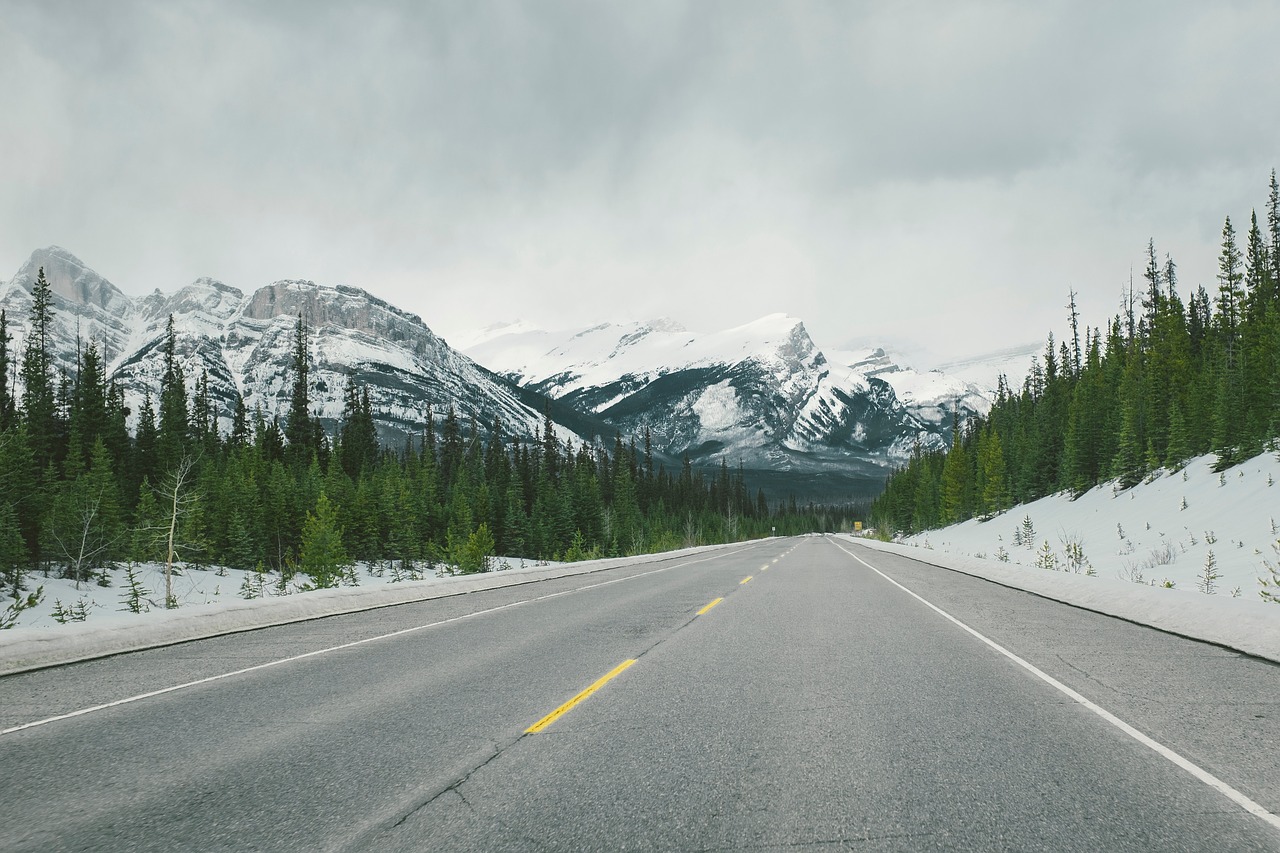 mountain highland cloud free photo