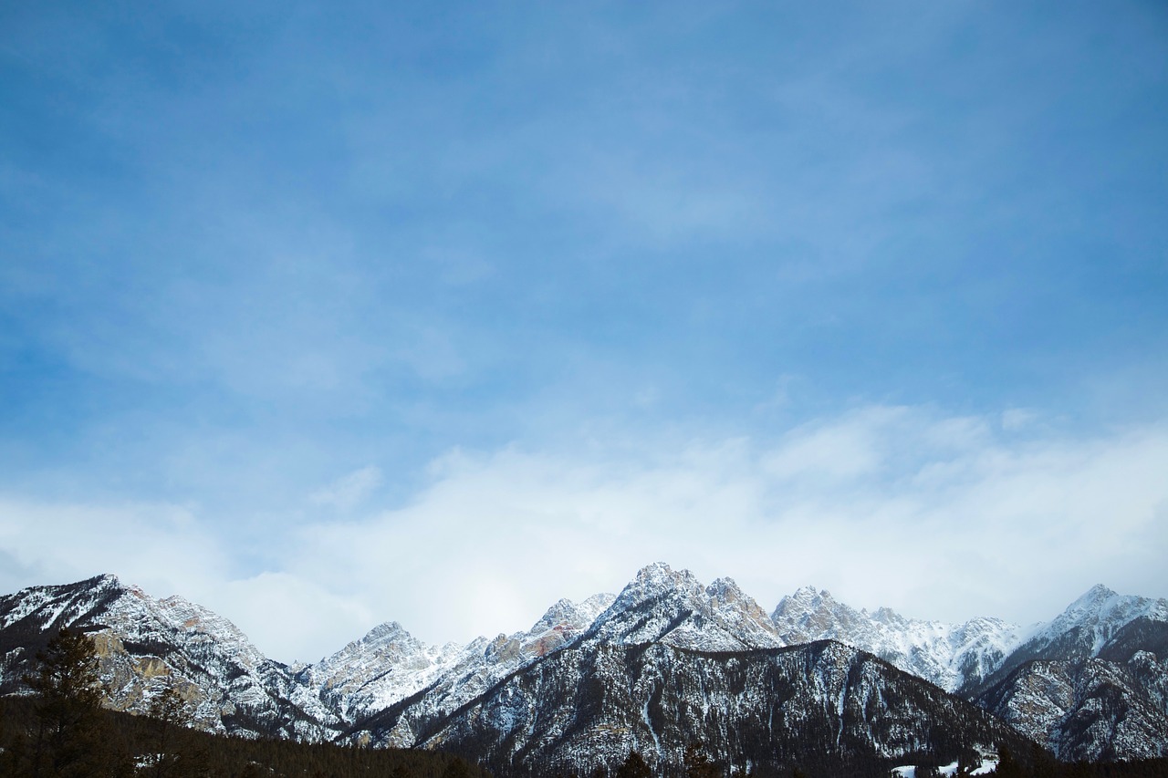 mountain highland cloud free photo