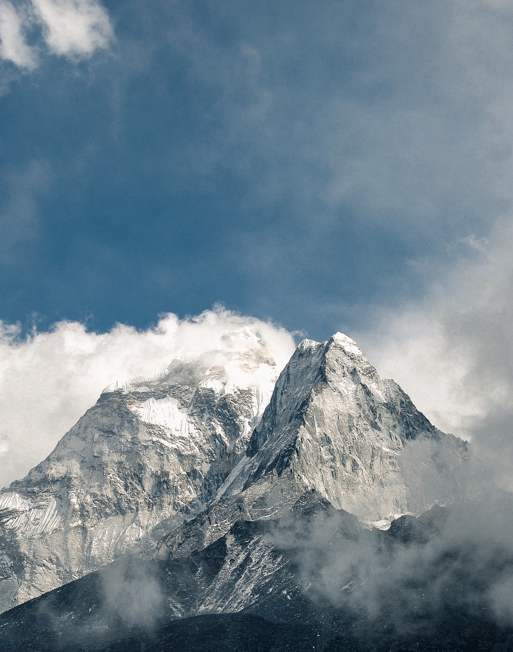 mountain highland cloud free photo