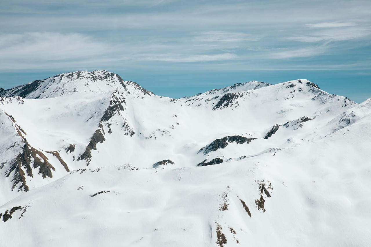 mountain highland cloud free photo