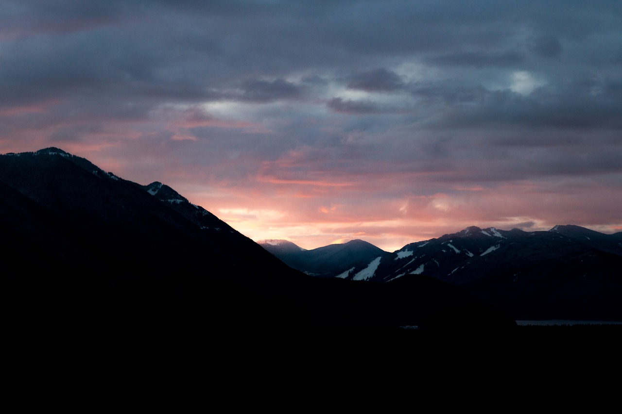 mountain highland cloud free photo