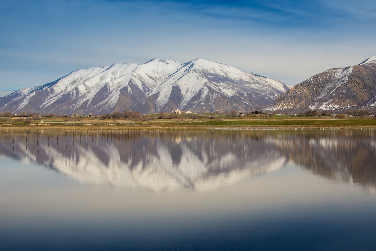 mountain highland cloud free photo