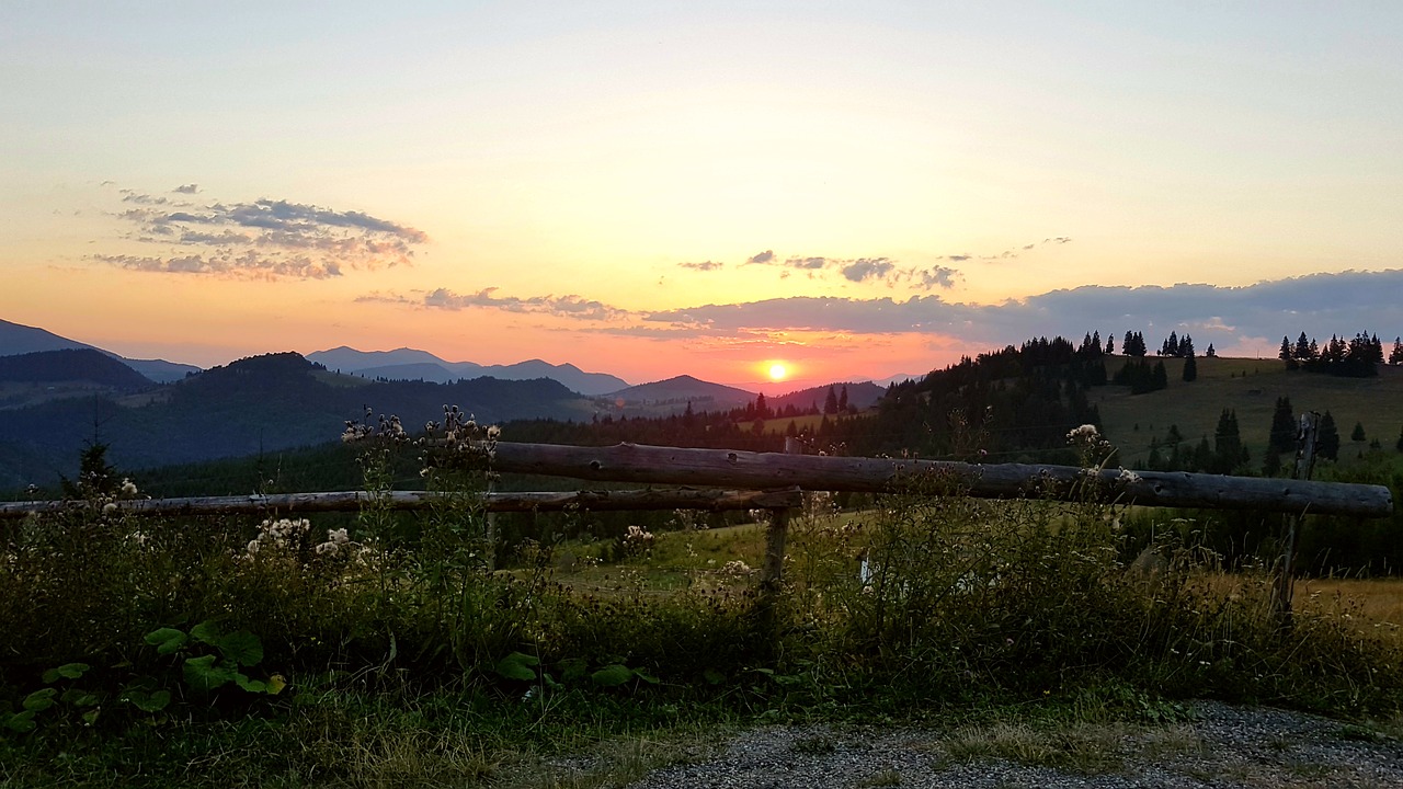 mountain sunset tihuta free photo