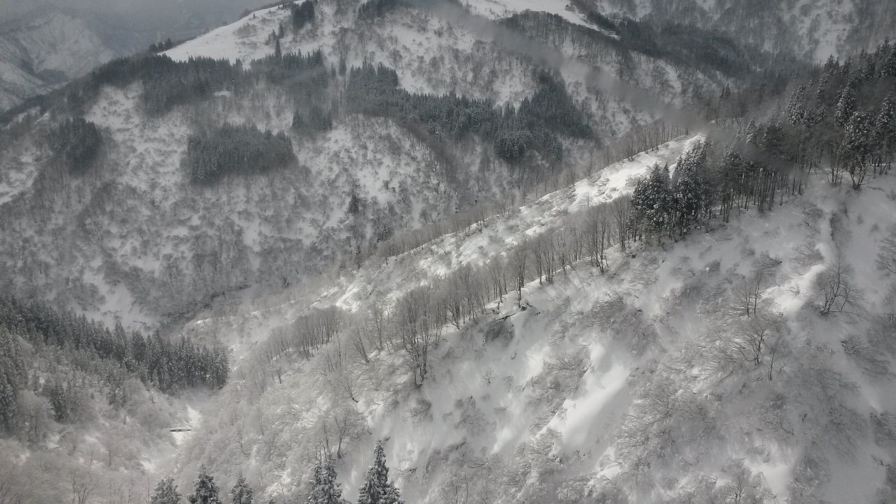 mountain snow sky free photo