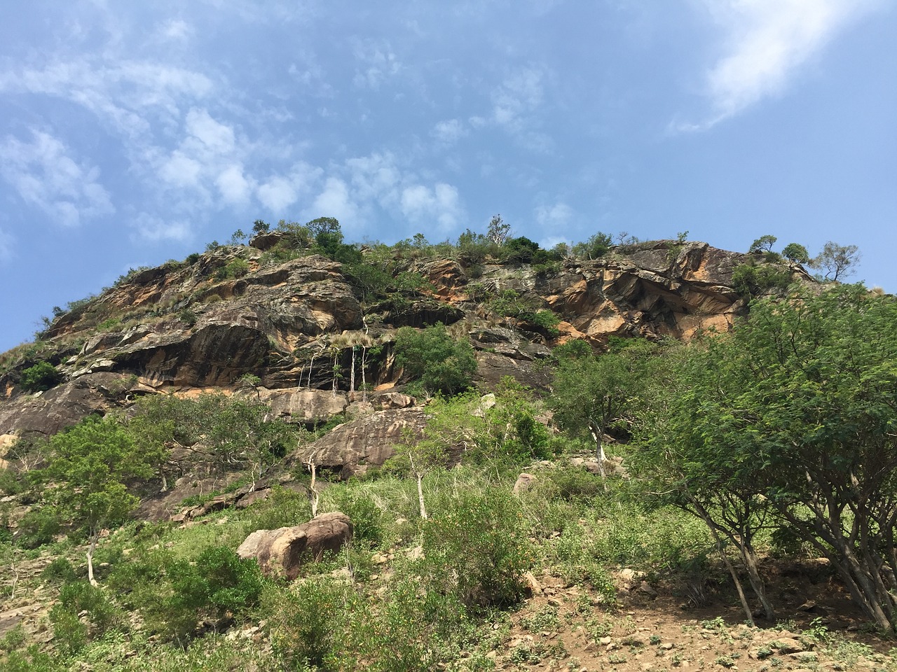 mountain cloud india free photo