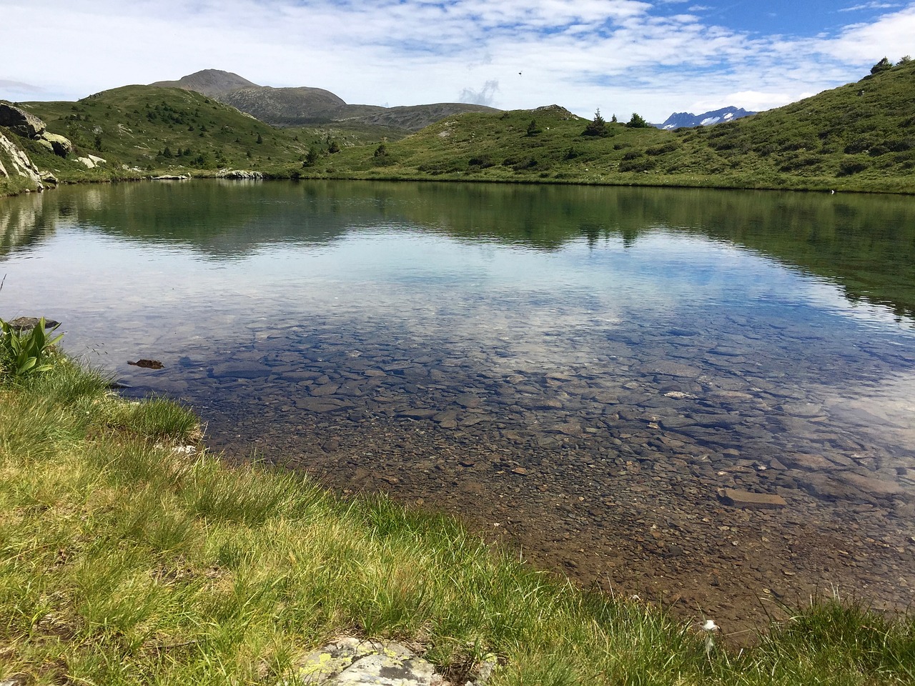 mountain lake fouchu free photo