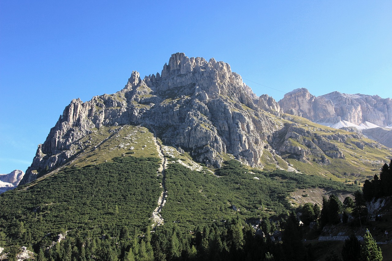 mountain  nature  sky free photo