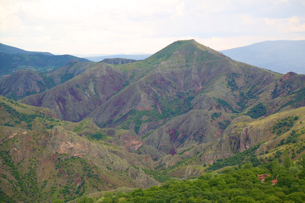 mountain  nature  mountains free photo