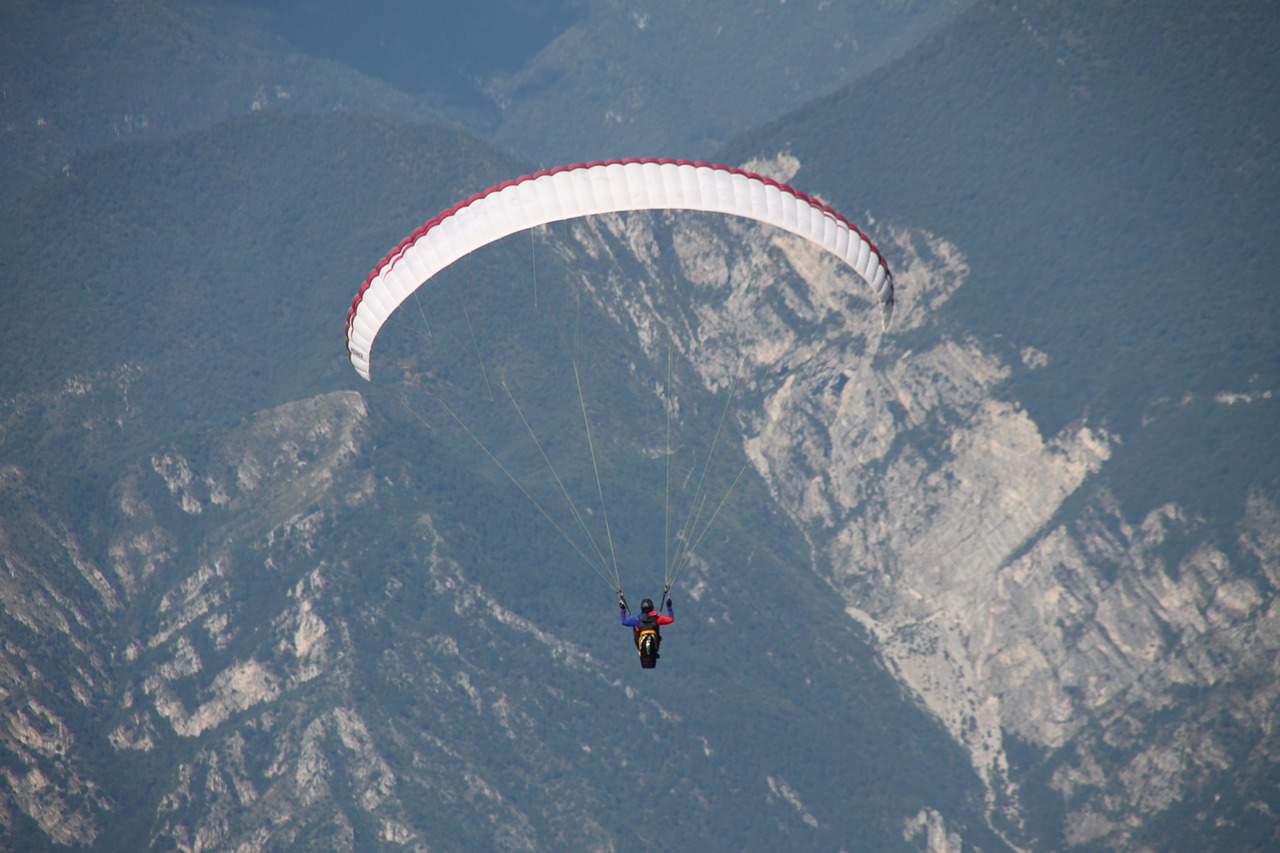 mountain  paragliding  lake garda free photo