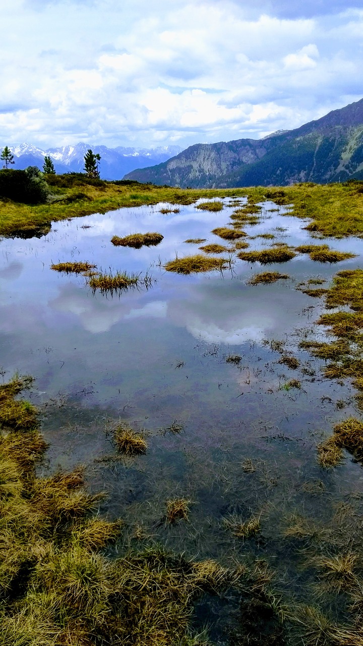 mountain  nature  lake free photo