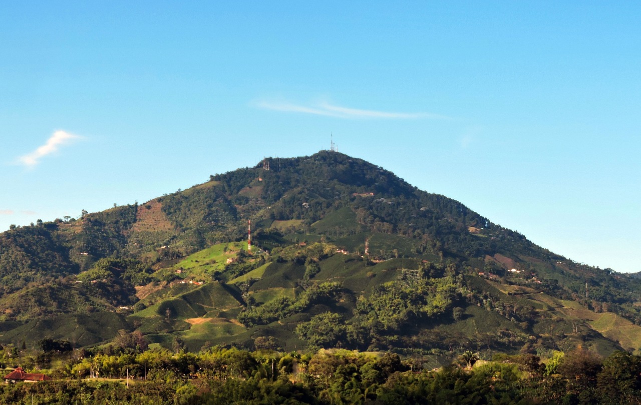 mountain  landscape  mountains free photo