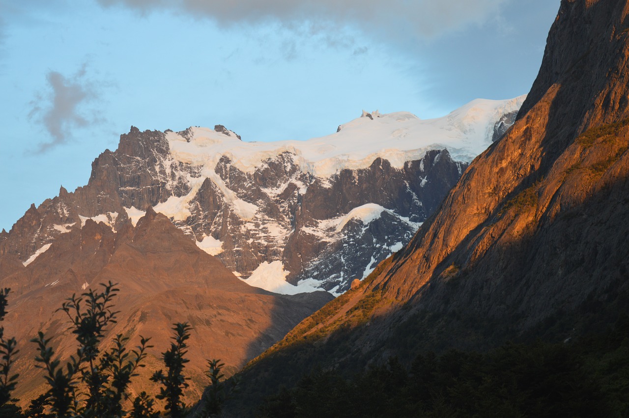 mountain  nature  outdoor free photo