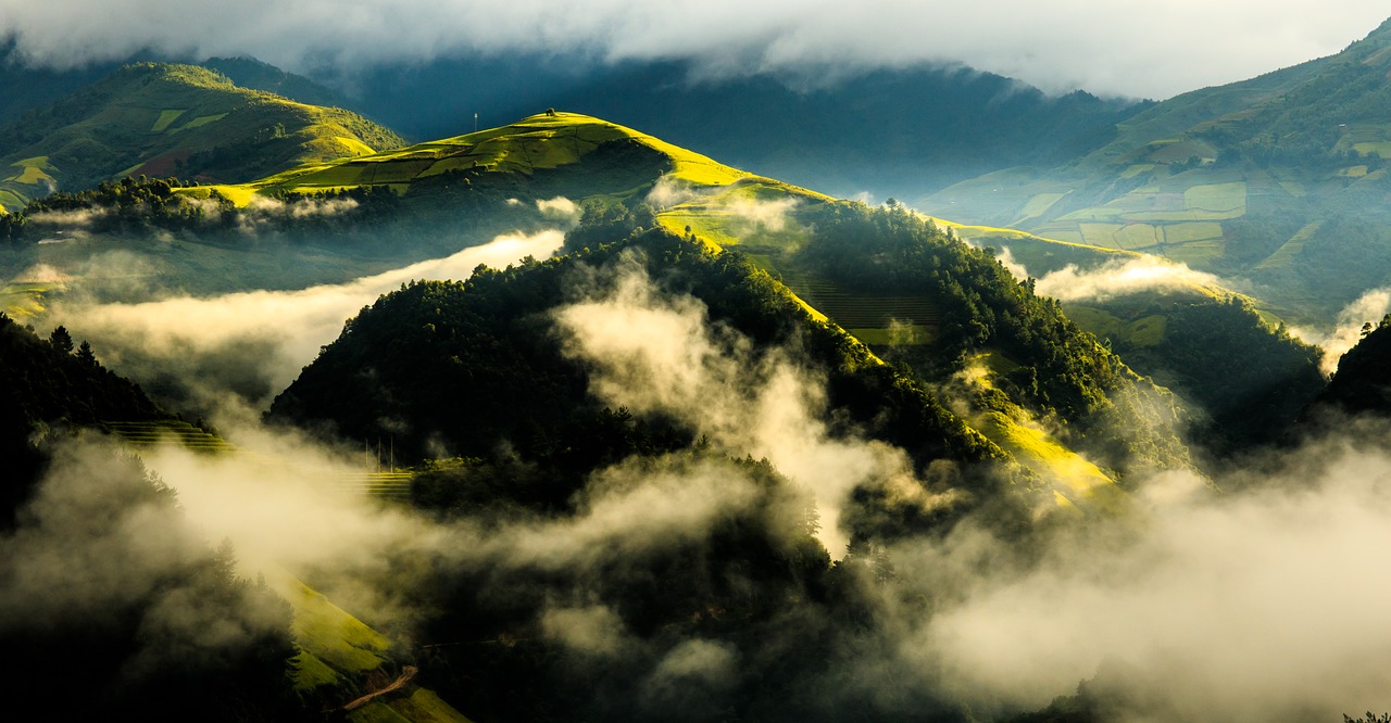 mountain  vietnam  clouds free photo