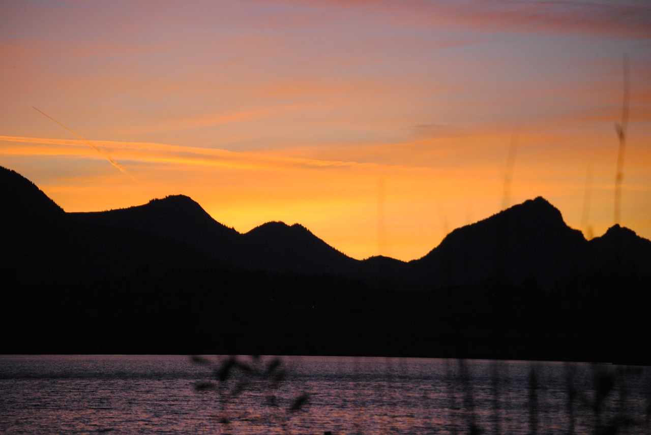 mountain landscape abendstimmung free photo