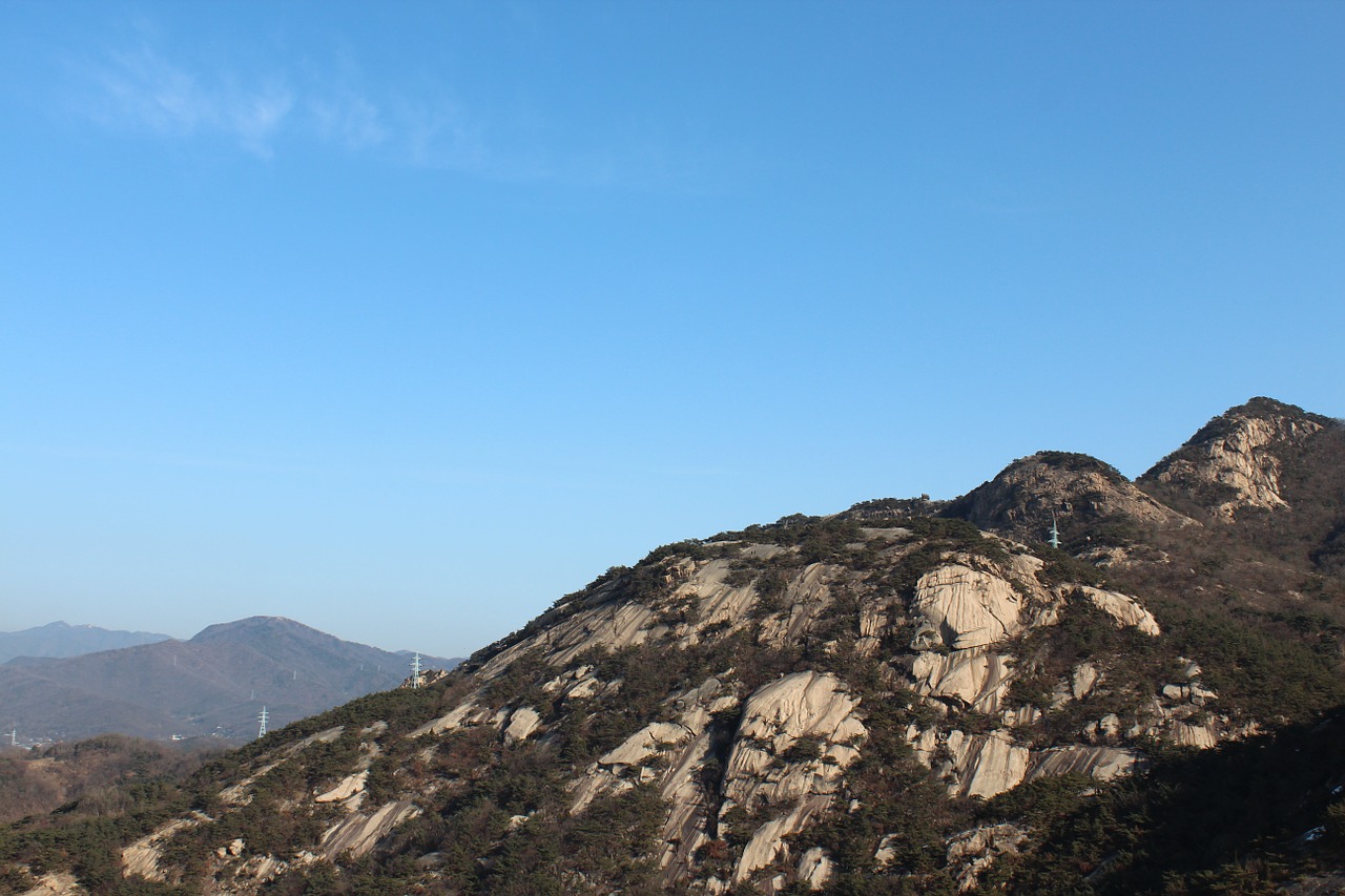 mountain bukhansan mountain blue sky free photo