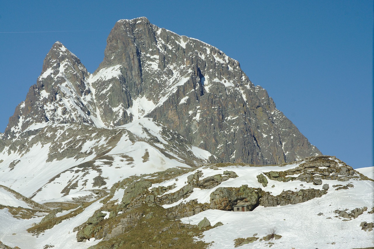 mountain top portalet free photo