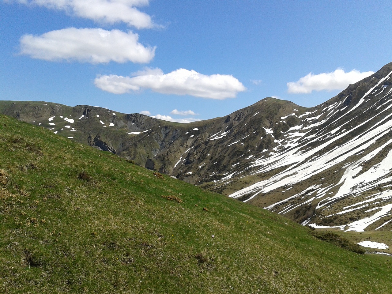 mountain pyrénées snow free photo