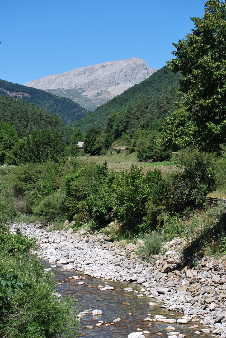 mountain pyrenees landscape free photo