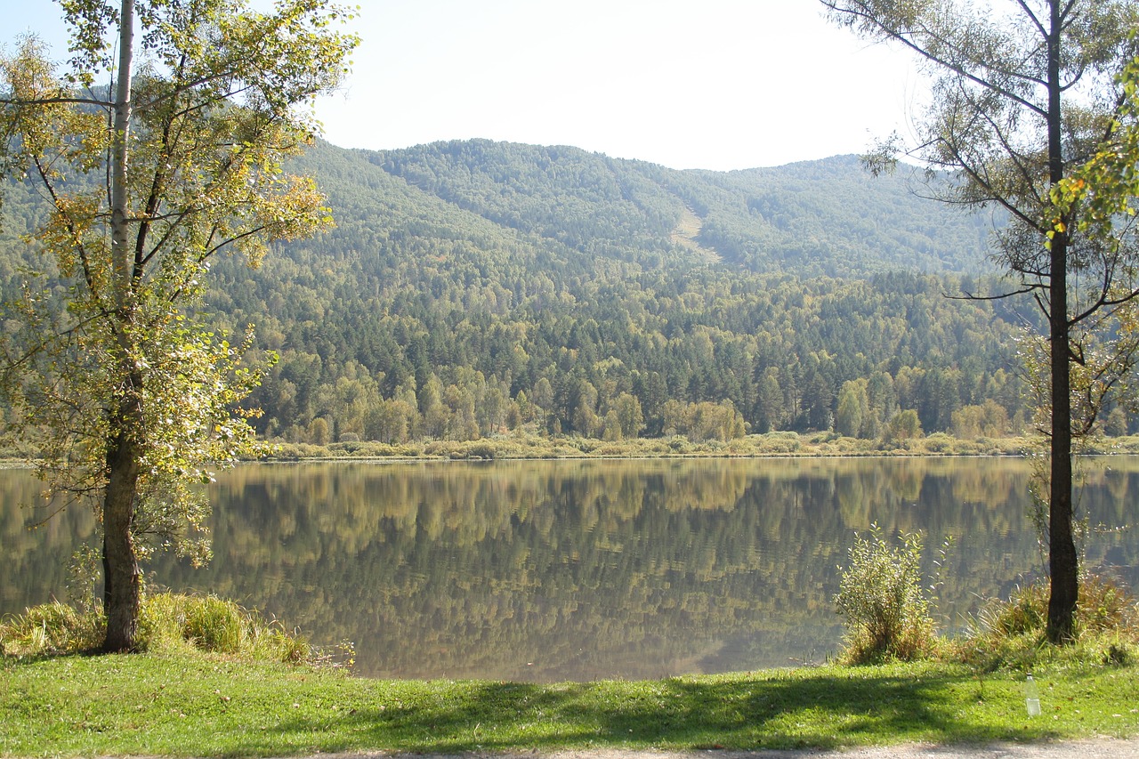 mountain altai the lake manzherok mountain lake free photo