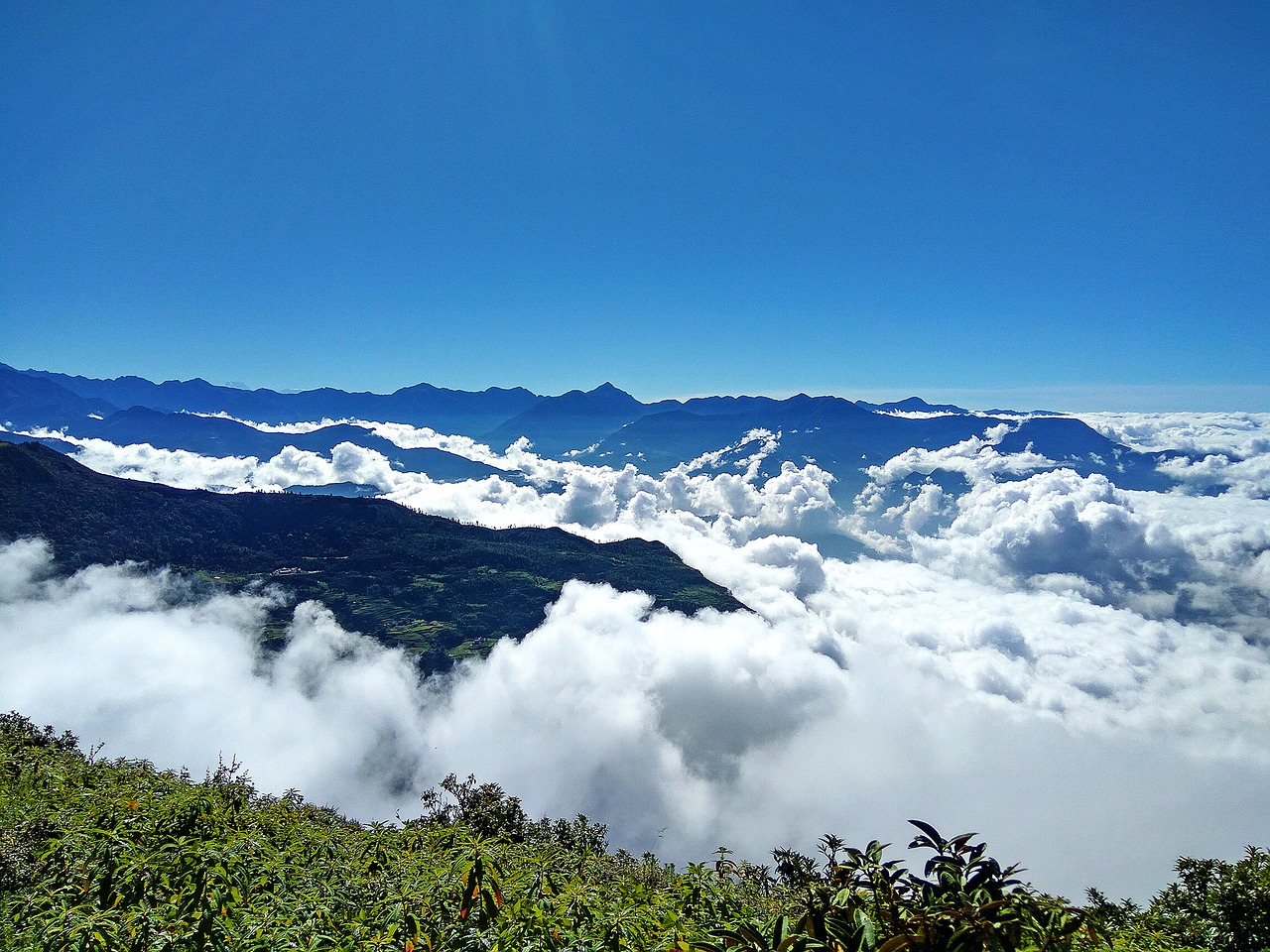 mountain and cloud nepal nepal landscape free photo