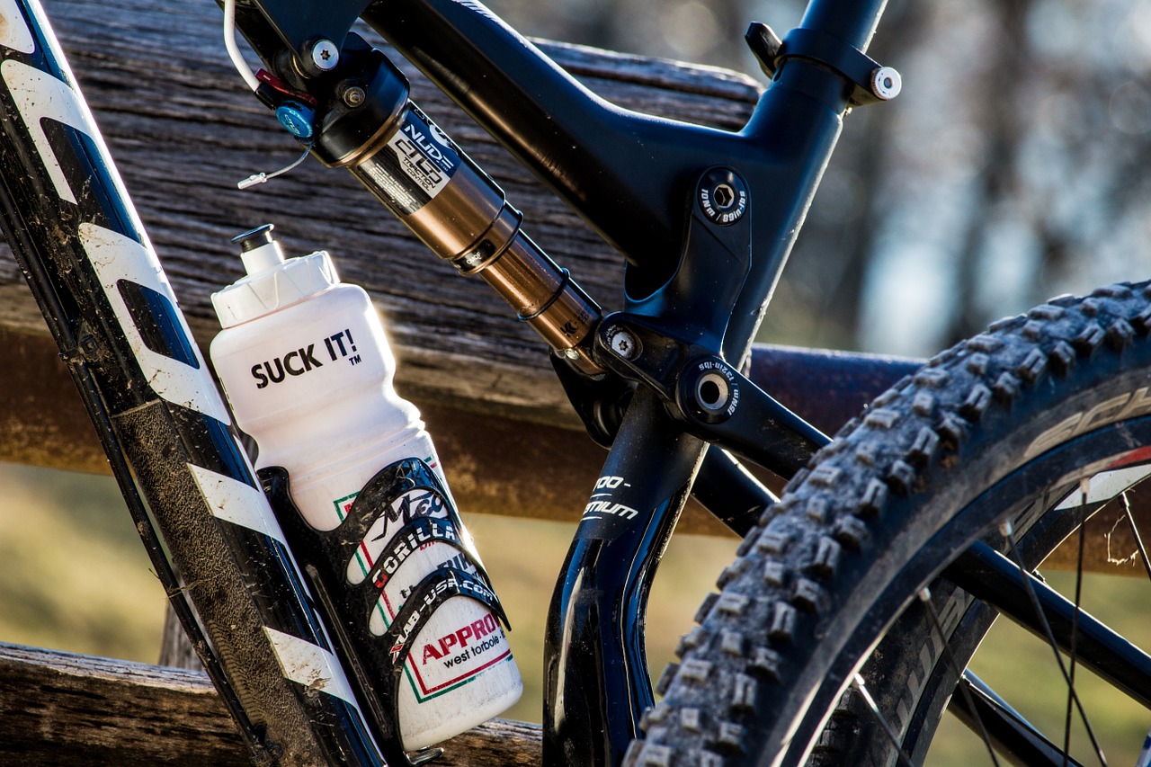 mountain bike water bottle detail free photo