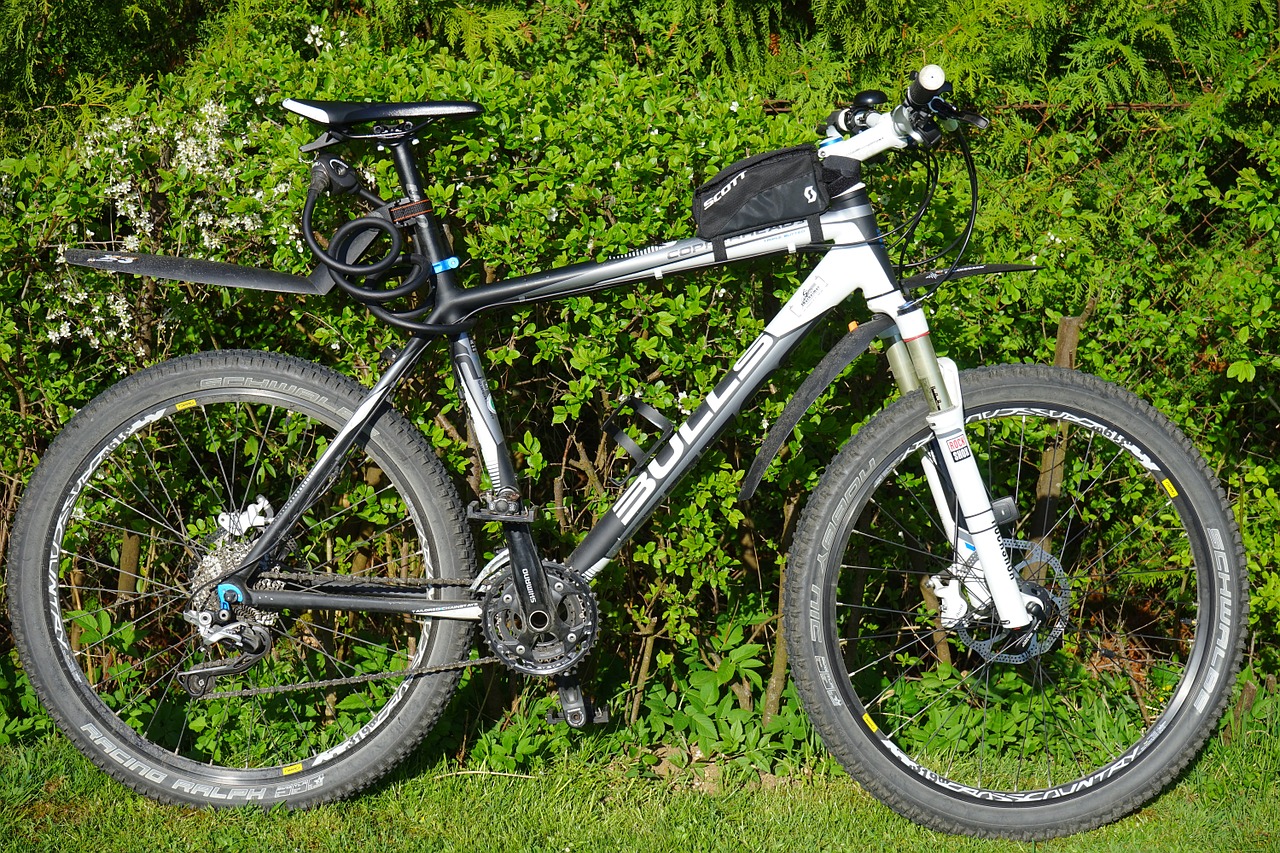mountain bike bike white free photo