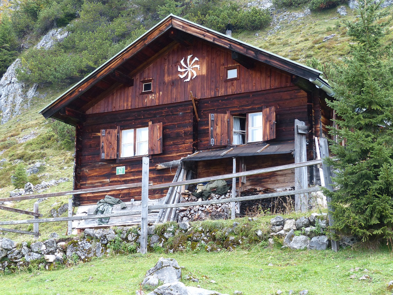 mountain hut lonely nature free photo