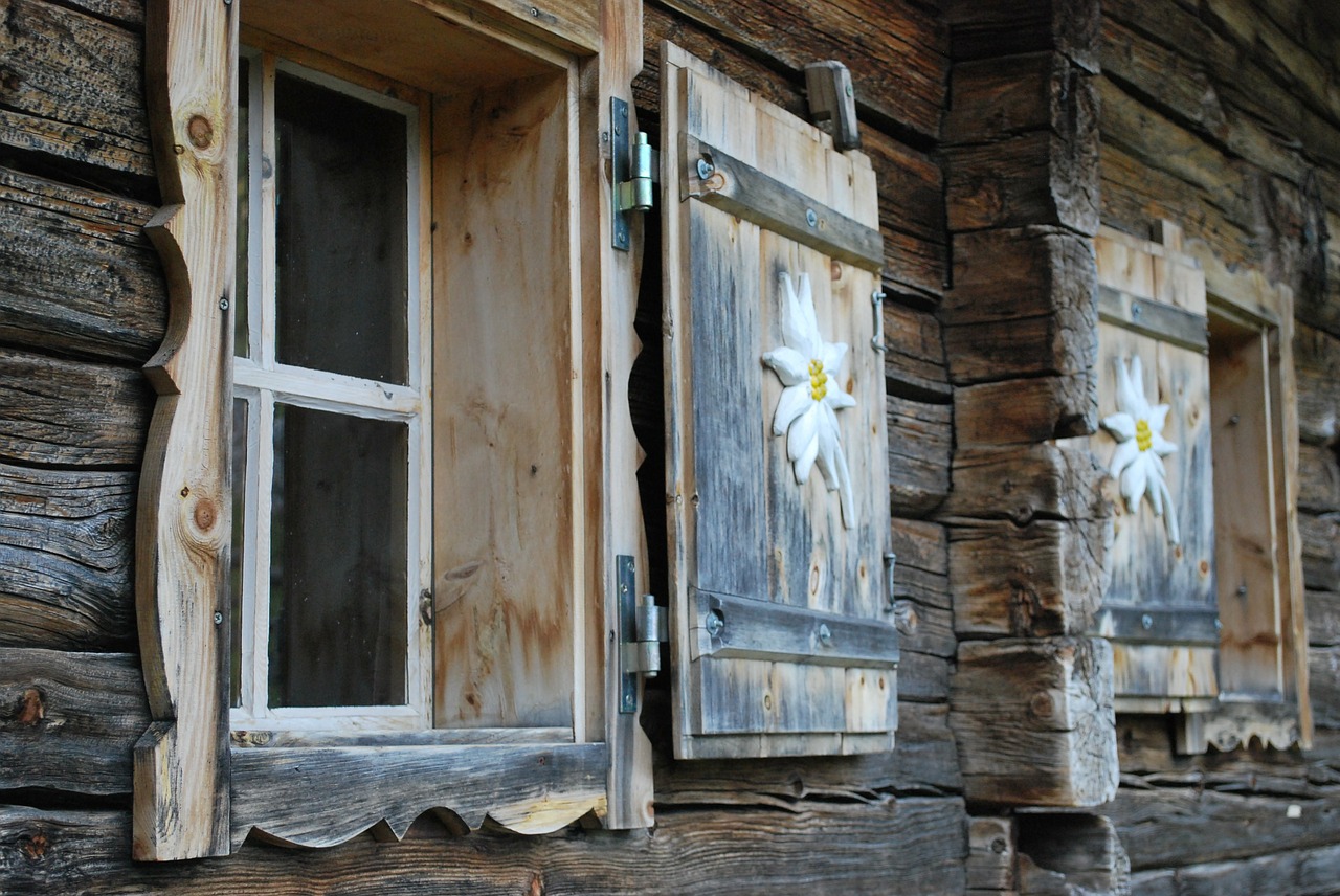 mountain hut rest house alpine hut free photo