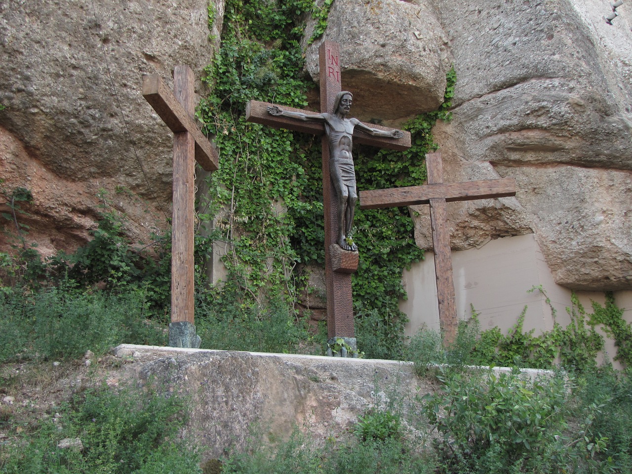 mountain montserrat spain mountains free photo