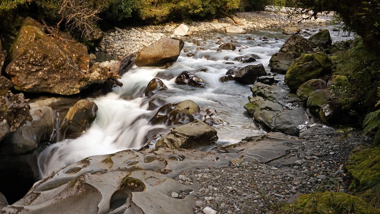 mountain stream bach torrent free photo