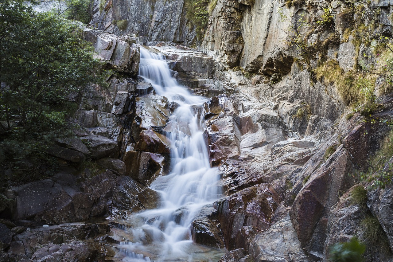 mountain stream rock gotthard free photo