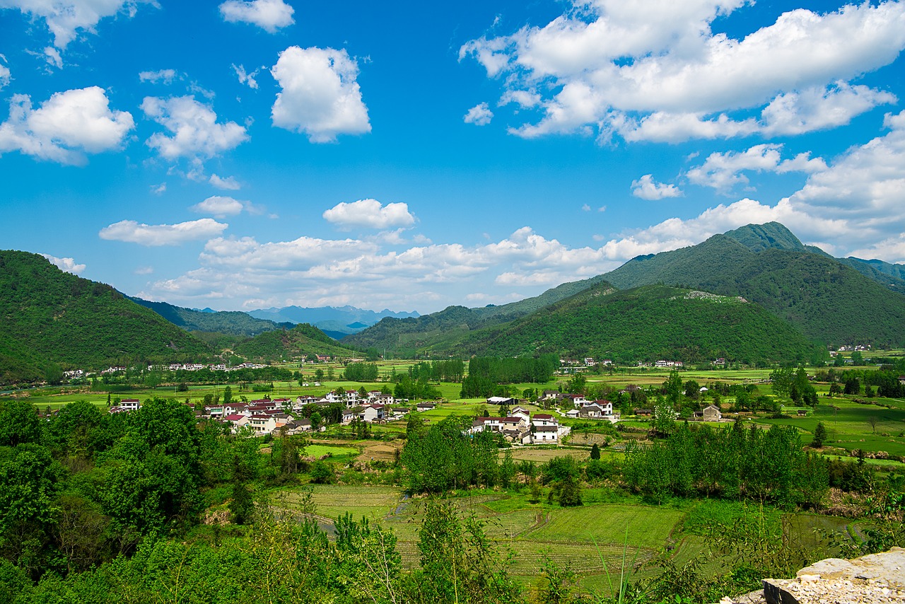 mountain village village cloud free photo